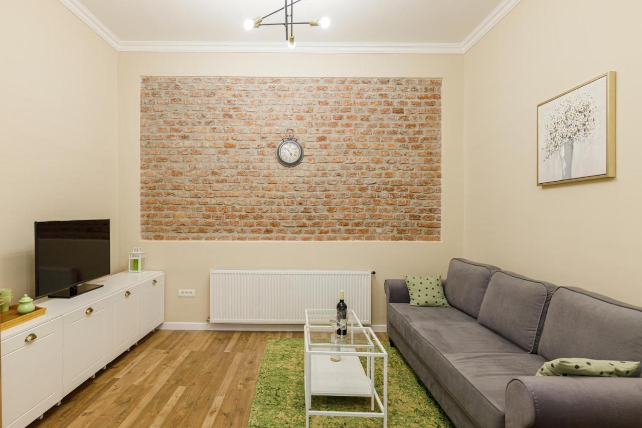 Beautiful Apartment In Heart Of Historical Center Timişoara Exterior foto
